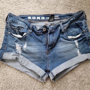 💚3/$25💚 SONG mid rise Jean shorts